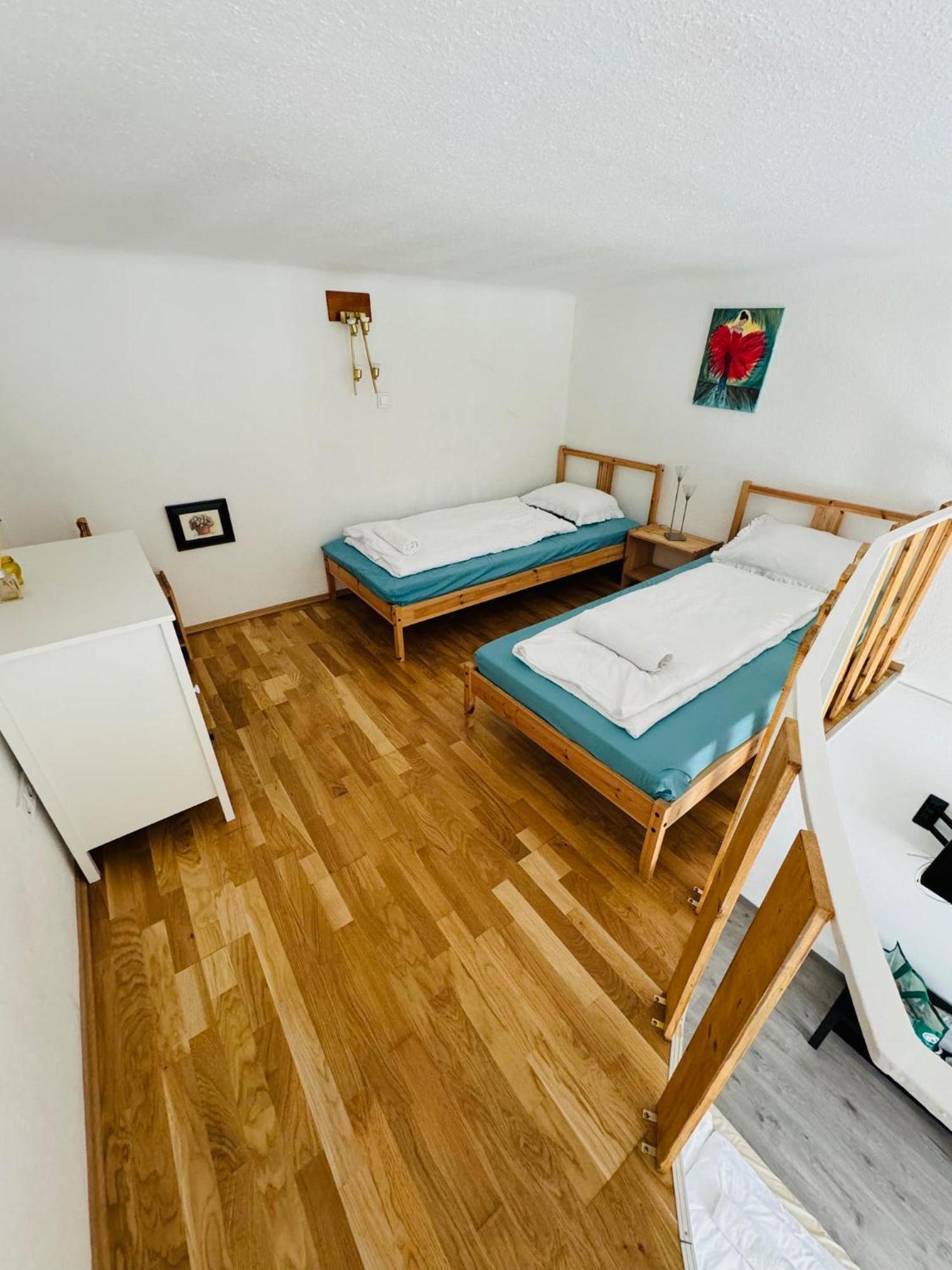 Oktogon Spacious Ac Balcony Apartment Budapest